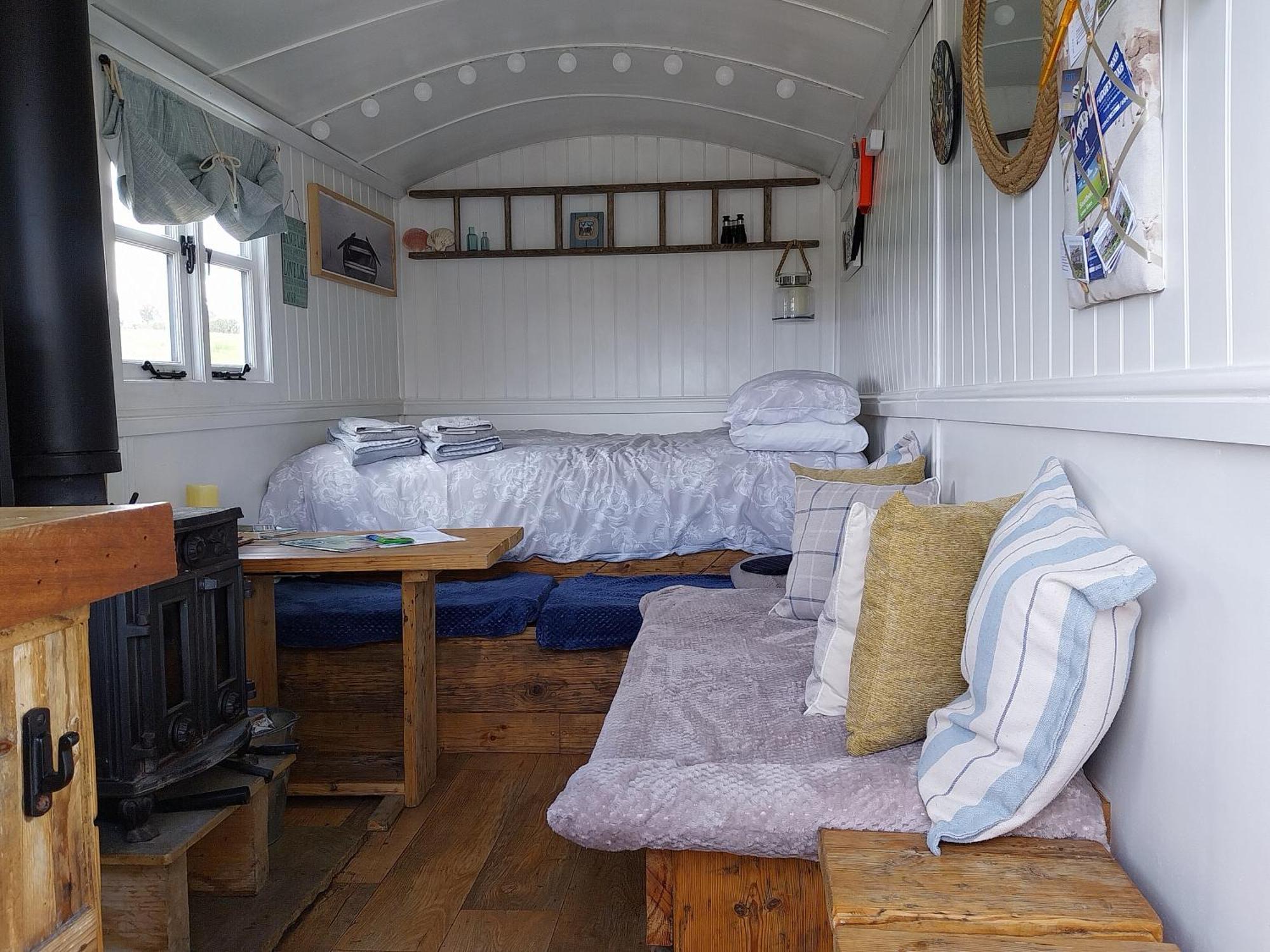 Meadowbeck - Shepherd Huts Fylingdales Εξωτερικό φωτογραφία