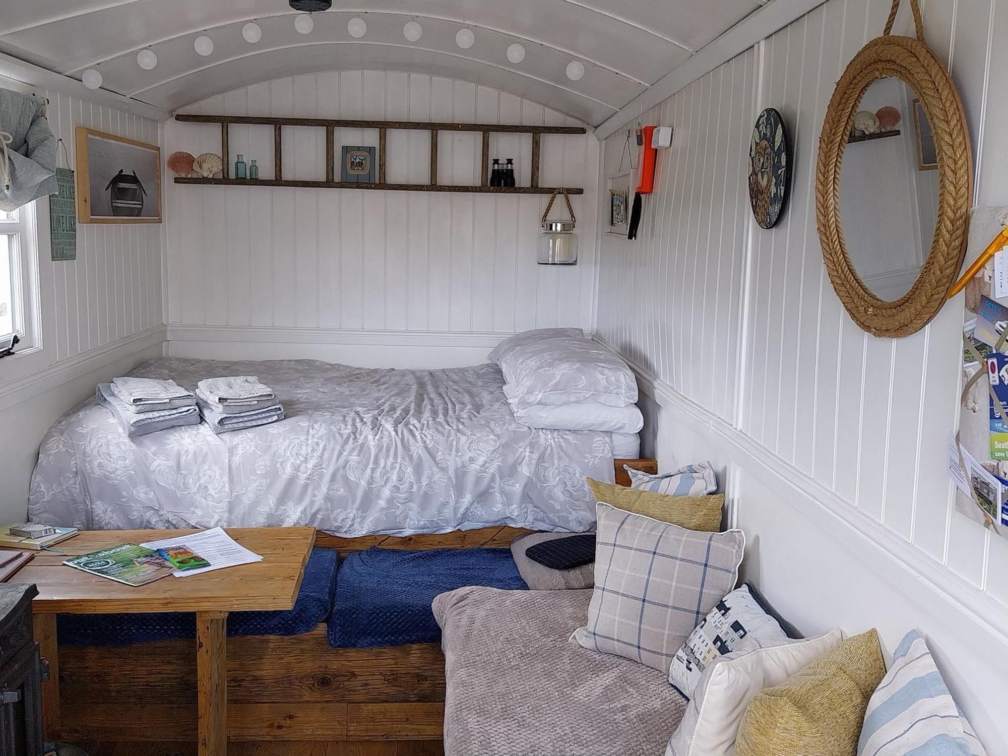 Meadowbeck - Shepherd Huts Fylingdales Εξωτερικό φωτογραφία