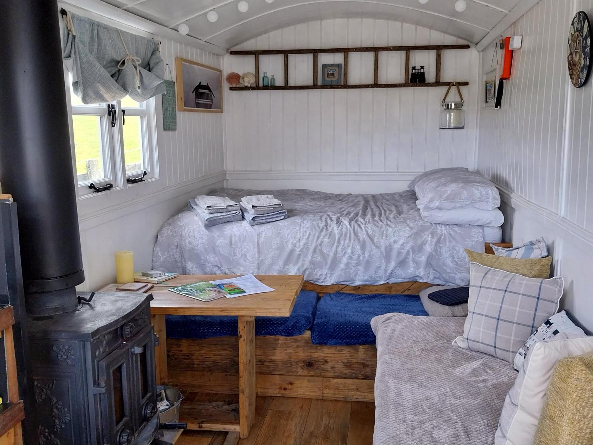 Meadowbeck - Shepherd Huts Fylingdales Εξωτερικό φωτογραφία
