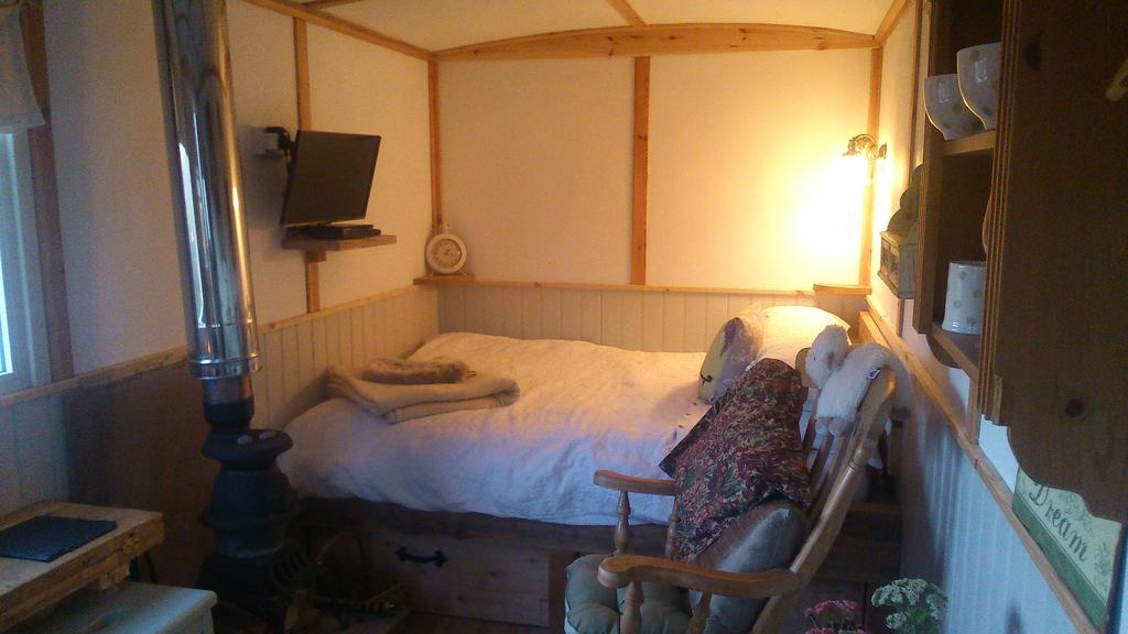 Meadowbeck - Shepherd Huts Fylingdales Εξωτερικό φωτογραφία