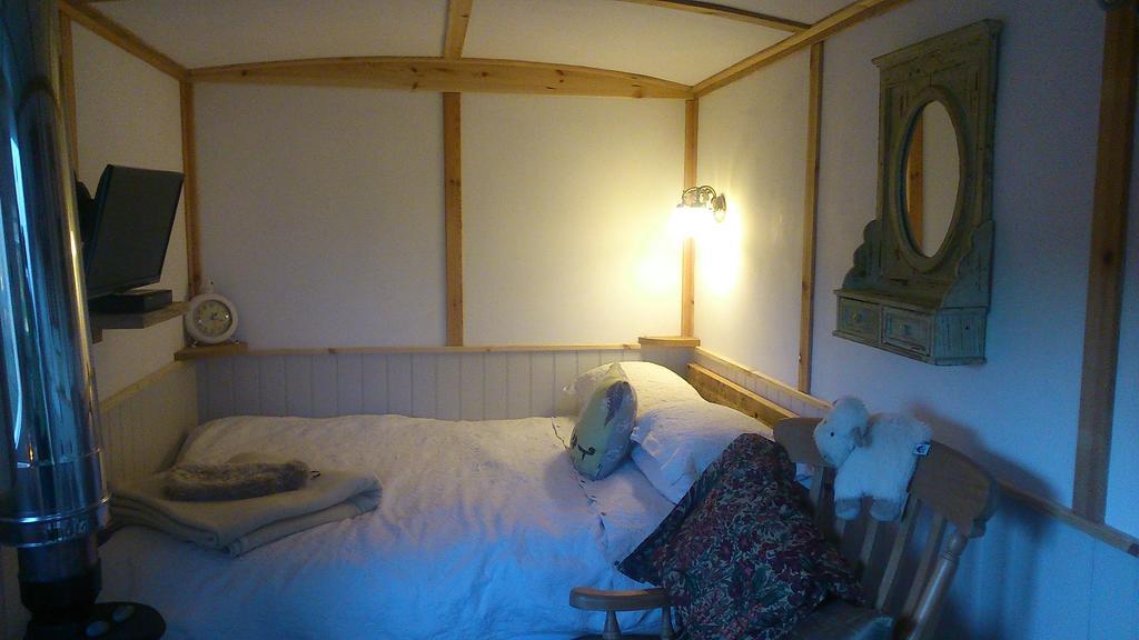 Meadowbeck - Shepherd Huts Fylingdales Εξωτερικό φωτογραφία