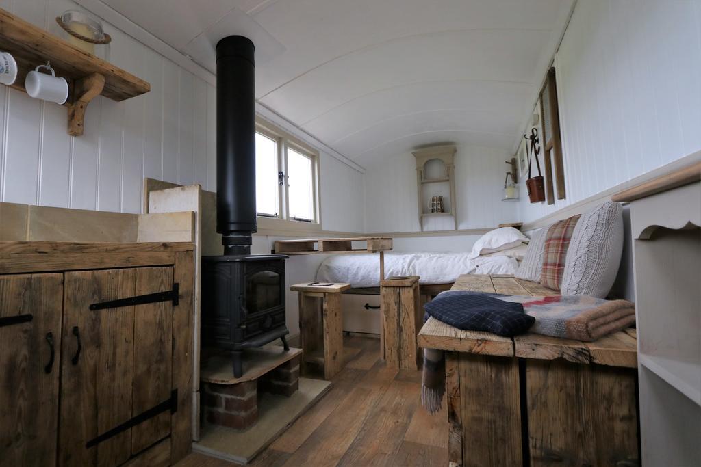 Meadowbeck - Shepherd Huts Fylingdales Εξωτερικό φωτογραφία
